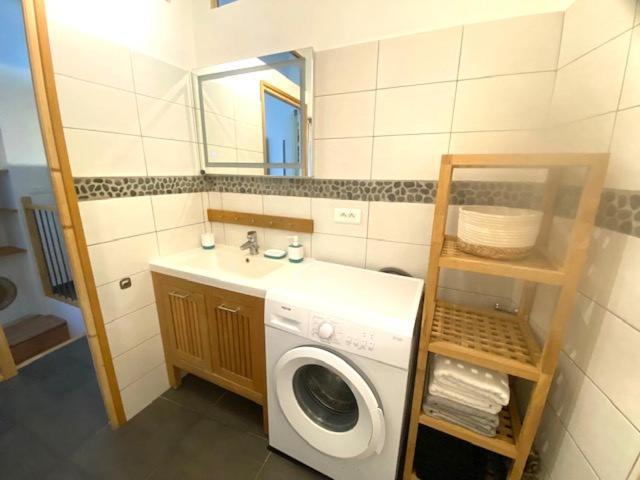 Le Cosy Apartment นีมส์ ภายนอก รูปภาพ