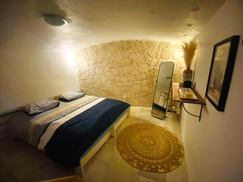 Le Cosy Apartment นีมส์ ภายนอก รูปภาพ